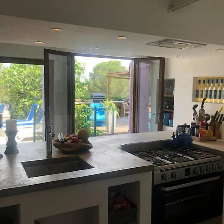 In With Pool Near 别墅